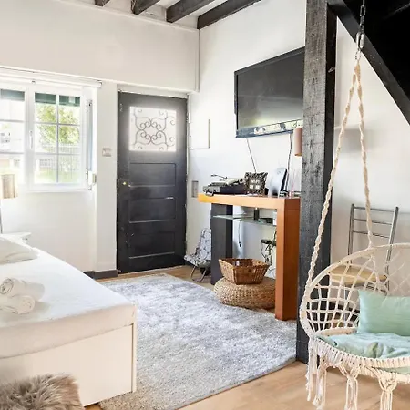 Garden Stays, With Bbq, Easy Parking Near Tejo, Fast Access To Alfama & Downtown * Lisbona