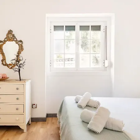 Semesterbostad Garden Stays, With Bbq, Easy Parking Near Tejo, Fast Access To Alfama & Downtown